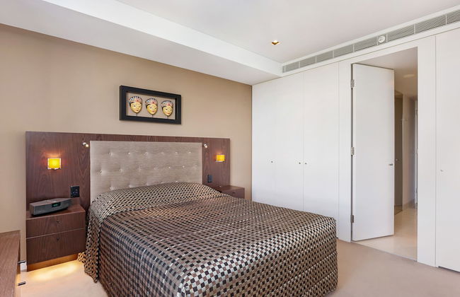 Stylish 1 Bedroom Apartment Camperdown - Photo 2
