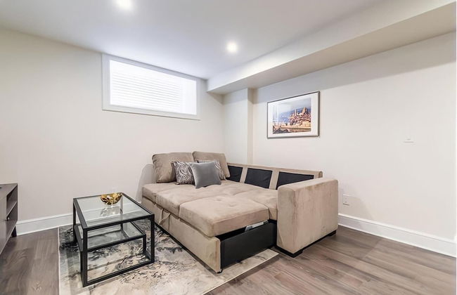 Heritage Rideau 2Br Apartment Free Parking - Photo 16