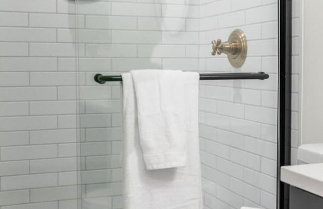 Heritage Rideau 2Br Apartment Free Parking - Photo 10