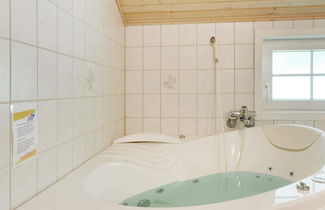 Photo 3 - 8 Person Holiday Home in Blavand