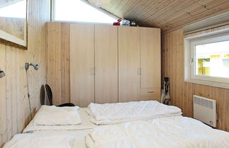 Foto 1 - 8 Person Holiday Home in Lokken