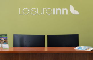 Foto 2 - Leisure Inn Spires