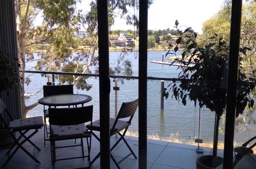 Photo 9 - Marina View Apartment on the Maribyrnong River, Melbourne