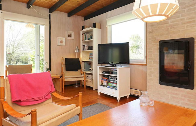 6 Person Holiday Home in Stege - Foto 3