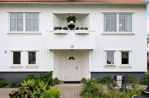 Foto 1 - 2 Person Holiday Home in Lysekil