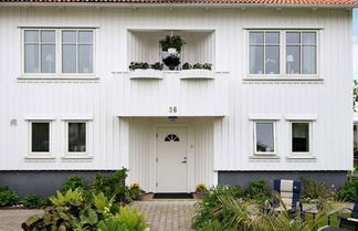 Foto 1 - 2 Person Holiday Home in Lysekil