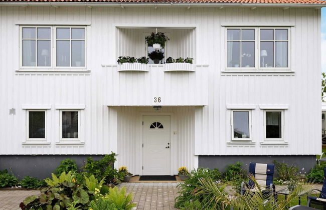 2 Person Holiday Home in Lysekil - Foto 1