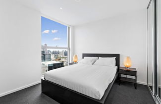 Photo 2 - ABIGAIL, 2BDR Docklands Apartment