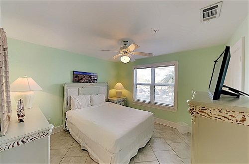 Foto 4 - Crystal Dunes by Southern Vacation Rentals