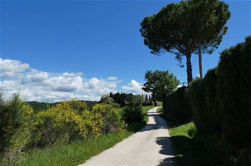 Photo 34 - Panoramic Villa in Tuscany Rolling Hill, Well Connected, Everyday new Journey to