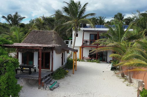 Foto 8 - Room in Bungalow - El Secrereto Ocean Front Cabin