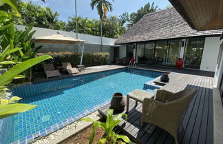 Foto 1 - Private Pool Villa Near to Layan Beach, Set In Lush Tropical Garden