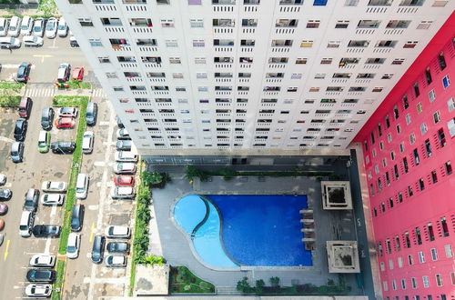 Foto 26 - Homey 1BR with Spacious Living Room and Sofa Bed Green Pramuka Apartment