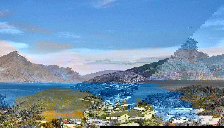 Photo 1 - Remarkable Location – Queenstown