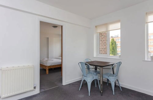 Photo 12 - Cosy 1 Bedroom Apartment in Earlsfield, SW London