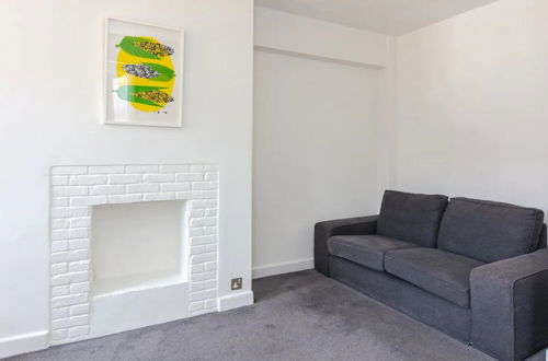 Photo 13 - Cosy 1 Bedroom Apartment in Earlsfield, SW London