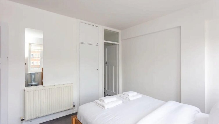 Photo 1 - Cosy 1 Bedroom Apartment in Earlsfield, SW London