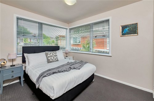 Foto 5 - Sunny Three Bedroom Delight Upper Level