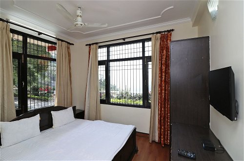 Photo 4 - OYO Home 14362 Valley 4BHK