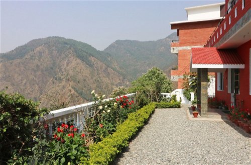 Photo 14 - OYO Home 14362 Valley 4BHK
