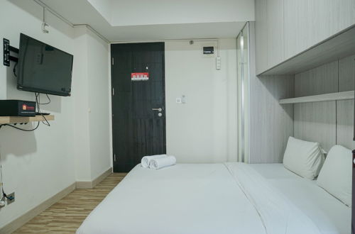 Foto 12 - Homey Studio at Sentraland Cengkareng Apartment near Airport