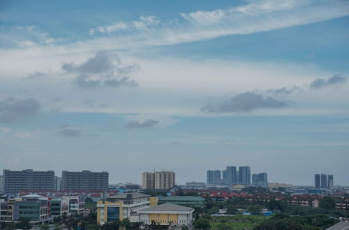 Photo 14 - Homey Studio at Sentraland Cengkareng Apartment near Airport