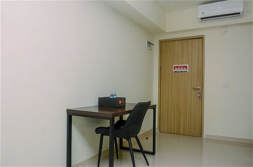 Photo 5 - Comfortable 2BR at Meikarta Apartment