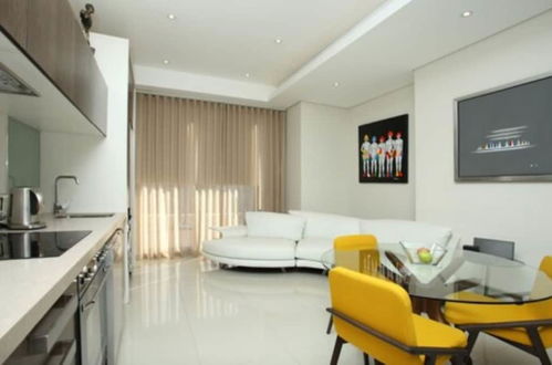 Photo 21 - Sandton Skye Apartment - 616