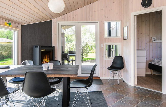 6 Person Holiday Home in Sjolund - Foto 15