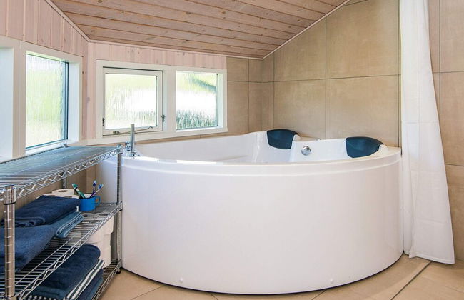 6 Person Holiday Home in Sjolund - Foto 6