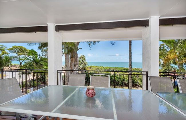 Dolce Vita Beachfront Holiday House - Foto 1
