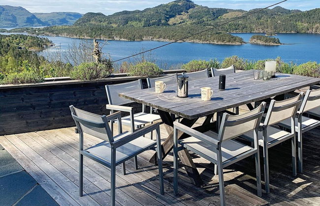 7 Person Holiday Home in Jelsa - Foto 1