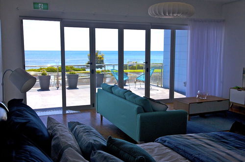 Photo 11 - Penguin Beachfront Apartments