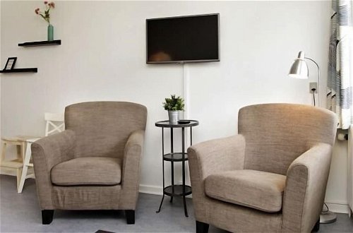 Photo 9 - Stunning 2-bed Apartment at the Beach, 12E