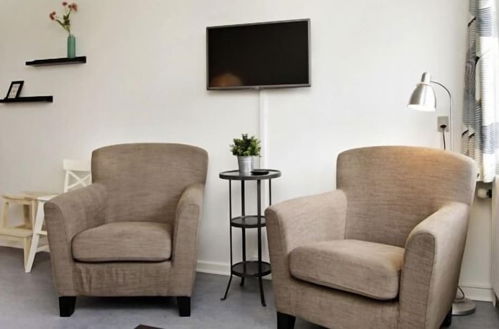 Photo 2 - Stunning 2-bed Apartment, 12C