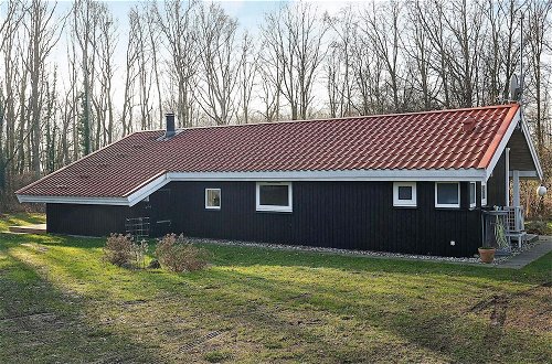 Photo 22 - 8 Person Holiday Home in Martofte