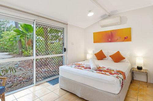 Photo 10 - Port Douglas Outrigger Holiday Apartments