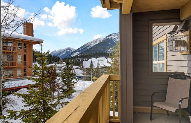 LARGE Studio | Ski In/Out | Pool & Hot Tubs | Central Upper Village Location - Foto 10