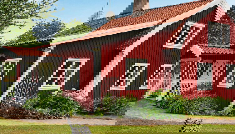 Foto 1 - 6 Person Holiday Home in Blomstermala