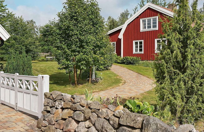 6 Person Holiday Home in Blomstermala - Foto 14