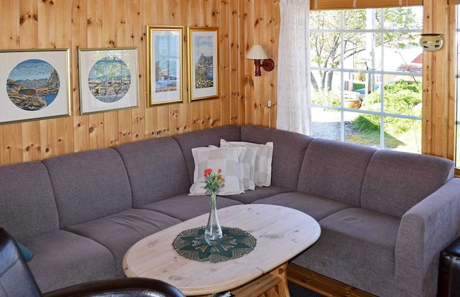 3 Person Holiday Home in Henningsvaer-by Traum - Photo 2