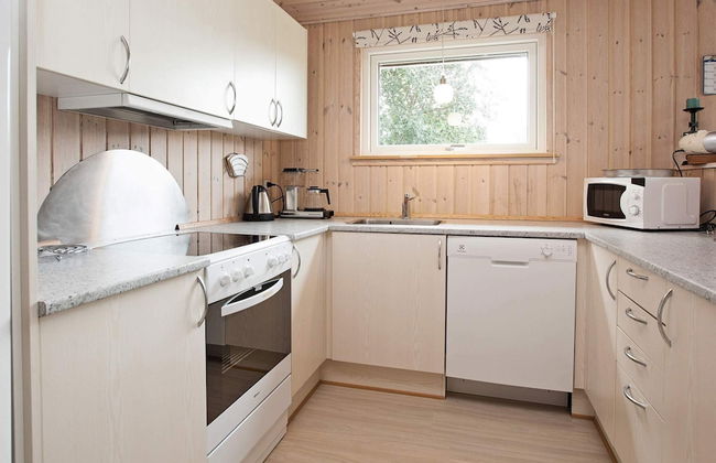 8 Person Holiday Home in Dannemare - Photo 5