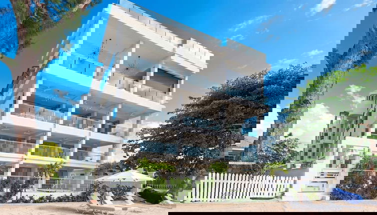 Foto 1 - The One at The Saint James by Blue Sky Luxury