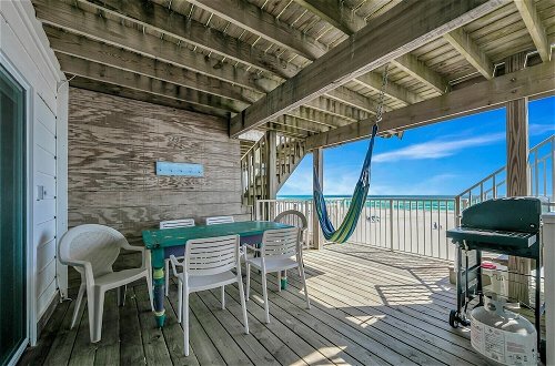 Foto 1 - Weekender by Avantstay Gorgeous Beach Front Home w/ Ocean View