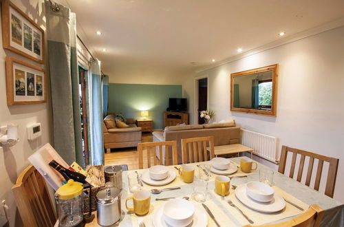 Photo 16 - Merlins Cabin - 2 Bedroom Cabin - Blaen Cedi Farm - Penclawdd