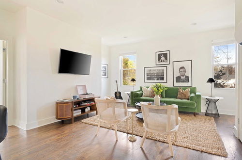 Photo 15 - Hart Suite 9 by Avantstay Gorgeous Town House w/ Modern Amenities in Nashville