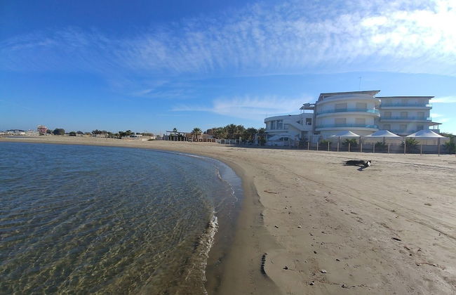 Splendid Quadruple in the Center, 2 Steps From the sea - Photo 1