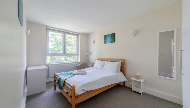 Photo 1 - Cosy 3 Bedroom Flat in North London