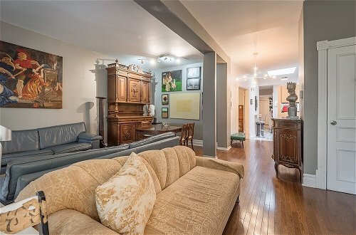 Photo 18 - Beautiful 2 BR in the Heart of Downtown