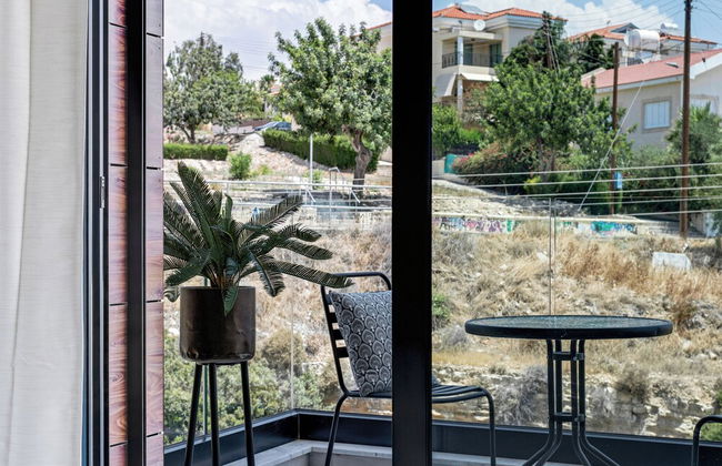 Sanders Elgio - Generous 2-bdr Apt w Balcony - Foto 12